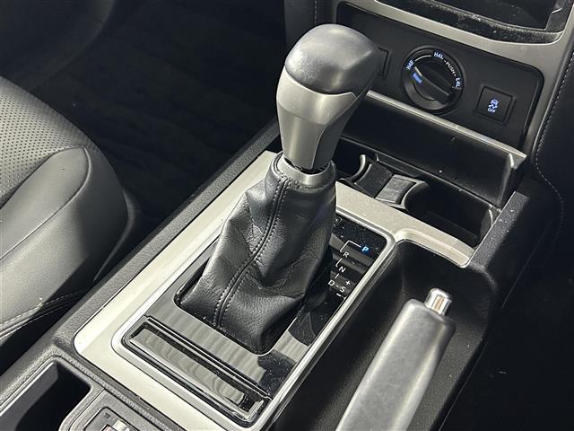 ランドクルーザープラド ＴＸ　Ｌパッケージ　純正７インチナビ　バックカメラ　レーダークルーズコントロール　レーンアシスト　電動格納サードシート　ドライブレコーダー　標識認識機能　先行車発進告知　サンルーフ　パワーシート　シートヒーター　ＥＴＣ（19枚目）