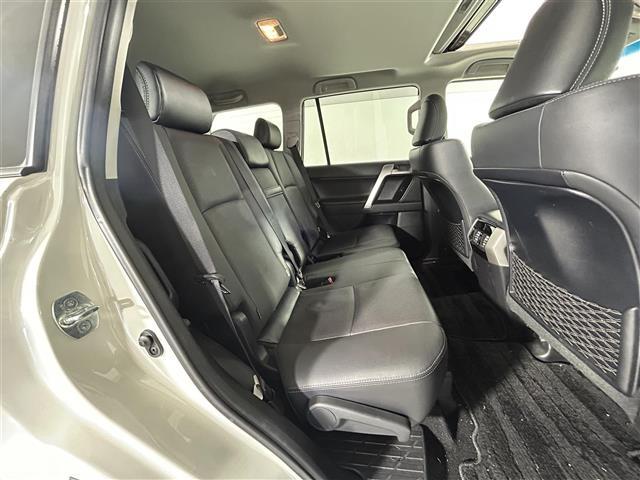 ランドクルーザープラド ＴＸ　Ｌパッケージ　純正７インチナビ　バックカメラ　レーダークルーズコントロール　レーンアシスト　電動格納サードシート　ドライブレコーダー　標識認識機能　先行車発進告知　サンルーフ　パワーシート　シートヒーター　ＥＴＣ（25枚目）