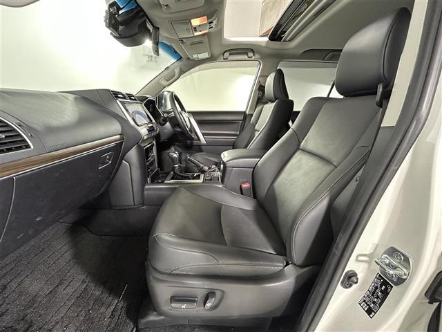 ランドクルーザープラド ＴＸ　Ｌパッケージ　純正７インチナビ　バックカメラ　レーダークルーズコントロール　レーンアシスト　電動格納サードシート　ドライブレコーダー　標識認識機能　先行車発進告知　サンルーフ　パワーシート　シートヒーター　ＥＴＣ（27枚目）