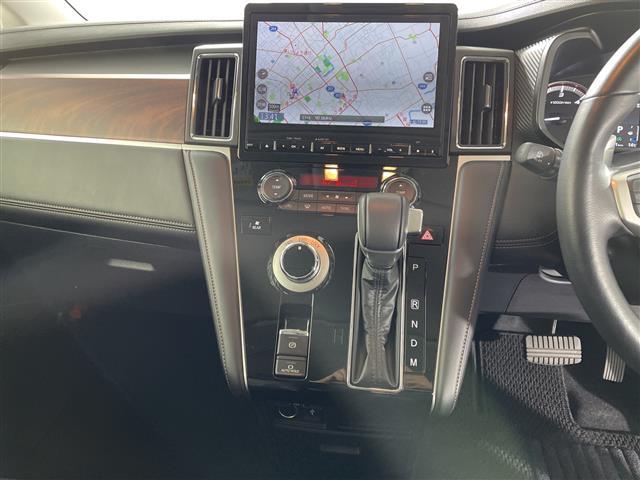 デリカD:5 ジャスパー 純正10.1型ナビ 全方位カメラ ドラレコ ETC ブラインドスポットモニター レーンキープ コーナーセンサー 横滑り防止 衝突軽減 アイドリングストップ 両側パワスラ パワーシート ハーフレザー(3枚目)