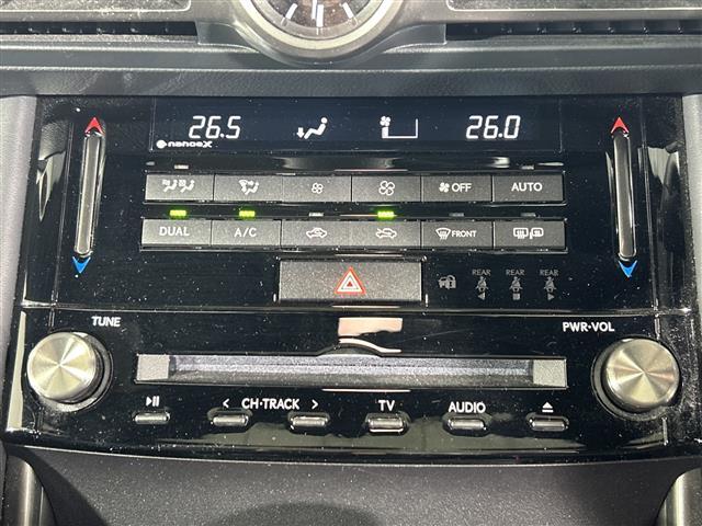 IS IS300h FスポーツモードブラックS 純正10.3インチナビ 全方位カメラ サンルーフ 衝突軽減装置 ブラインドスポットモニター レーダークルーズコントロール レーンアシスト LEDヘッドライト レザーシート ステアリングヒーター ETC(25枚目)