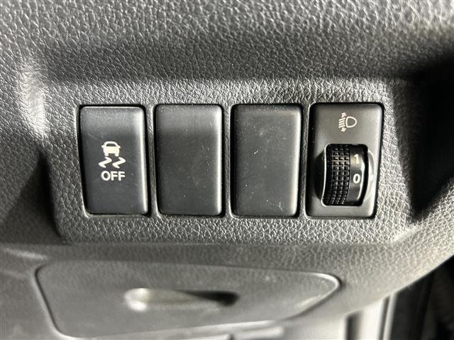 エクストレイル ２０Ｘ　純正７インチナビ　バックカメラ　ダウンヒルアシストコントロール　４ＷＤ　フルセグＴＶ　オートライト　ＨＩＤヘッドライト　ハーフレザーシート　シートヒーター　ＩＳＯＦＩＸ対応シート　社外１７インチアルミ（9枚目）