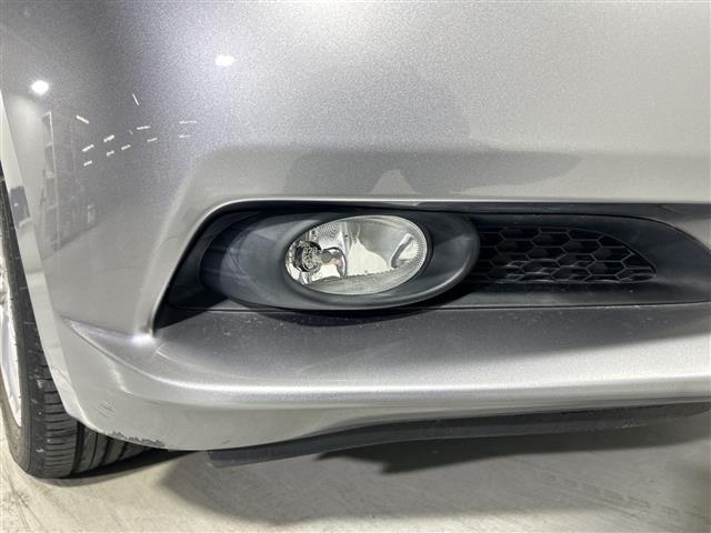 ＣＲ－Ｚ α　ＣＤデッキ　クルーズコントロール　パドルシフト　純正１６インチアルミホイール　オートライト　フォグライト　純正フロアマット　ＥＴＣ　ドアバイザー　オートエアコン　電動格納ミラー　横滑り防止装置（36枚目）