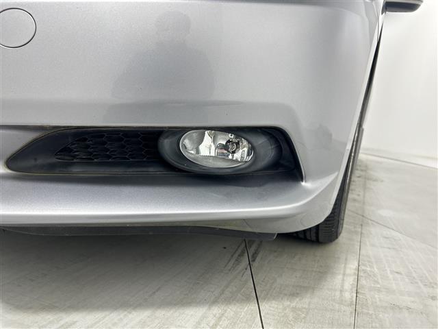 ＣＲ－Ｚ α　ＣＤデッキ　クルーズコントロール　パドルシフト　純正１６インチアルミホイール　オートライト　フォグライト　純正フロアマット　ＥＴＣ　ドアバイザー　オートエアコン　電動格納ミラー　横滑り防止装置（37枚目）