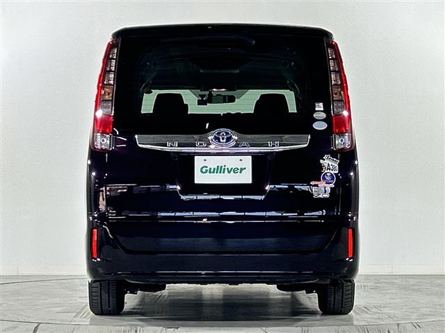 ノア ハイブリッドＧ　純正９インチナビ　後席用モニター　ドライブレコーダー　バックカメラ　置くだけ充電　クルコン　先行車発進告知機能　横滑り防止　両側パワスラ　シートヒーター　電動格納式ミラー　ドアバイザー　スペアキー（37枚目）