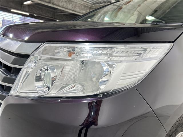 ノア ハイブリッドＧ　純正９インチナビ　後席用モニター　ドライブレコーダー　バックカメラ　置くだけ充電　クルコン　先行車発進告知機能　横滑り防止　両側パワスラ　シートヒーター　電動格納式ミラー　ドアバイザー　スペアキー（41枚目）