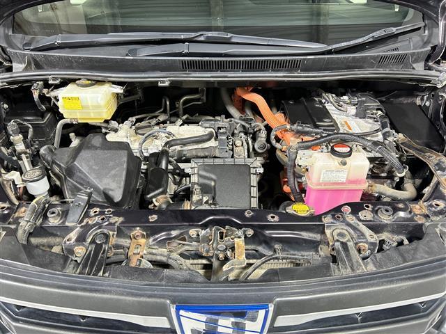 ノア ハイブリッドＧ　純正９インチナビ　後席用モニター　ドライブレコーダー　バックカメラ　置くだけ充電　クルコン　先行車発進告知機能　横滑り防止　両側パワスラ　シートヒーター　電動格納式ミラー　ドアバイザー　スペアキー（43枚目）