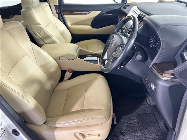 アルファード ２．５Ｇ　純正１０型ナビ　ツインルーフ　デジタルインナーミラー　レーダークルコン　ＪＢＬプレミアムサウンド　モデリスタエアロ　ステアリングリモコン　トヨタセーフティセンス　レーンキープアシスト　ＢＳＭ　ＰＫＳＢ（26枚目）