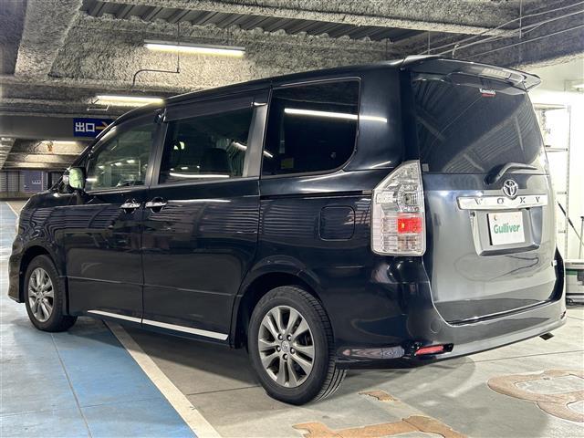 ヴォクシー ＺＳ　煌Ｚ（3枚目）