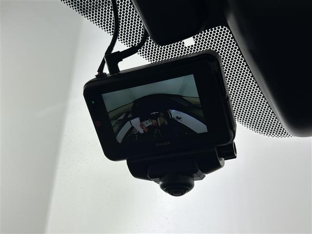 ＲＸ ＲＸ４５０ｈ　バージョンＬ　メーカーナビ　サンルーフ　バックカメラ　全方位カメラ　パワーバックドア　ドラレコ　ヘッドアップディスプレイ　横滑り防止　レーンキープアシスト　ふらつき検知　プリクラッシュセーフティー　先行車発進告知（17枚目）