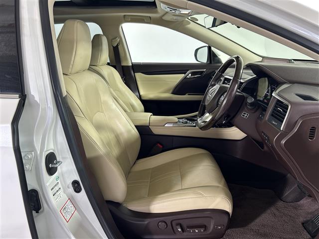 ＲＸ ＲＸ４５０ｈ　バージョンＬ　メーカーナビ　サンルーフ　バックカメラ　全方位カメラ　パワーバックドア　ドラレコ　ヘッドアップディスプレイ　横滑り防止　レーンキープアシスト　ふらつき検知　プリクラッシュセーフティー　先行車発進告知（25枚目）