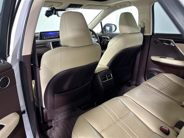 ＲＸ ＲＸ４５０ｈ　バージョンＬ　メーカーナビ　サンルーフ　バックカメラ　全方位カメラ　パワーバックドア　ドラレコ　ヘッドアップディスプレイ　横滑り防止　レーンキープアシスト　ふらつき検知　プリクラッシュセーフティー　先行車発進告知（30枚目）