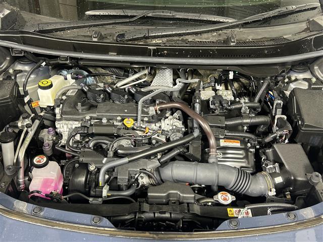 ヤリスクロス ハイブリッドＺ　純正８インチディスプレイオーディオ　全方位カメラ　衝突被害軽減システム　レーダークルーズコントロール　レーンアシスト　ブラインドスポットモニター　パーキングサポートブレーキ　クリアランスソナー　ＥＴＣ（42枚目）