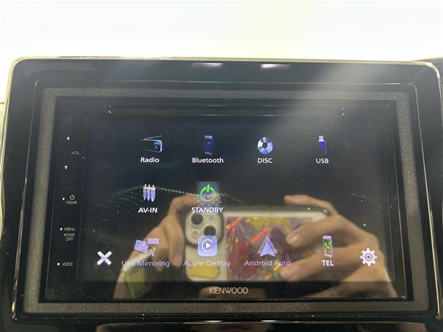 Ｎ－ＢＯＸカスタム Ｇ・Ｌターボホンダセンシング　社外７インチディスプレイオーディオ　バックカメラ　衝突被害軽減システム　レーダークルーズコントロール　レーンアシスト　横滑り防止装置　先行車発進告知機能　ロードサインアシスト　両側パワースライドドア（4枚目）