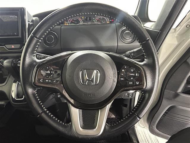 Ｎ－ＢＯＸカスタム Ｇ・Ｌターボホンダセンシング　社外７インチディスプレイオーディオ　バックカメラ　衝突被害軽減システム　レーダークルーズコントロール　レーンアシスト　横滑り防止装置　先行車発進告知機能　ロードサインアシスト　両側パワースライドドア（11枚目）