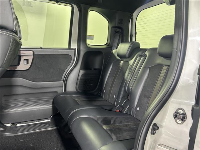 Ｎ－ＢＯＸカスタム Ｇ・Ｌターボホンダセンシング　社外７インチディスプレイオーディオ　バックカメラ　衝突被害軽減システム　レーダークルーズコントロール　レーンアシスト　横滑り防止装置　先行車発進告知機能　ロードサインアシスト　両側パワースライドドア（30枚目）