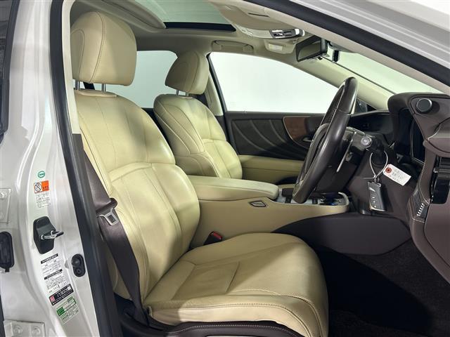 ＬＳ ＬＳ５００ｈ　Ｉパッケージ　純正１２．１インチナビ　サンルーフ　全方位カメラ　衝突被害軽減システム　エアサス　レーダークルーズコントロール　レーンアシスト　ブラインドスポットモニター　３眼ＬＥＤヘッドライト　ビルトインＥＴＣ２０（27枚目）