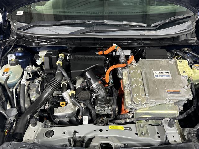 キックス Ｘ　純正９インチナビ　全方位カメラ　衝突被害軽減システム　プロパイロット　レーダークルーズコントロール　レーンアシスト　コーナーセンサー　ふらつき警報　オートライト　オートハイビーム　ＬＥＤヘッドライト（42枚目）