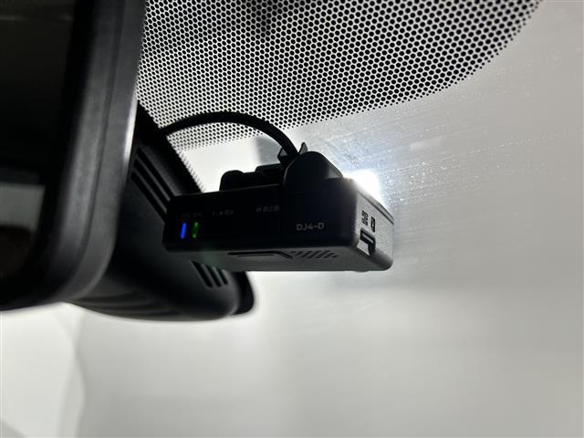 �K���X�R�[�e�B���O�A�i�r�Q�[�V�����A�d�s�b�ȂǁA���̑��̃p�[�c�̎��t�������ς���̂����k�������Ă���܂��I�I�N���}�̂��Ɖ��ł����C�����������I