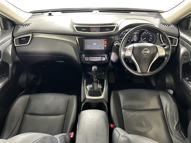 エクストレイル ２０Ｘ　エマージェンシーブレーキパッケージ　純正７インチナビ　バックカメラ　衝突被害軽減システム　車線逸脱警報　コーナーセンサー　横滑り防止装置　４ＷＤ　ダウンヒルアシストコントロール　オートライト　ＬＥＤヘッドライト　シートヒーター　ＥＴＣ（2枚目）