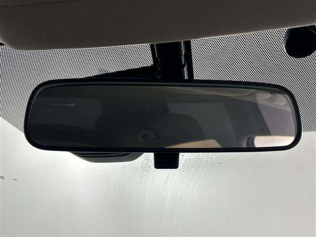 エクストレイル ２０Ｘ　エマージェンシーブレーキパッケージ　純正７インチナビ　バックカメラ　衝突被害軽減システム　車線逸脱警報　コーナーセンサー　横滑り防止装置　４ＷＤ　ダウンヒルアシストコントロール　オートライト　ＬＥＤヘッドライト　シートヒーター　ＥＴＣ（5枚目）