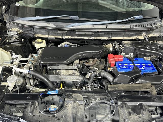 エクストレイル ２０Ｘ　エマージェンシーブレーキパッケージ　純正７インチナビ　バックカメラ　衝突被害軽減システム　車線逸脱警報　コーナーセンサー　横滑り防止装置　４ＷＤ　ダウンヒルアシストコントロール　オートライト　ＬＥＤヘッドライト　シートヒーター　ＥＴＣ（42枚目）