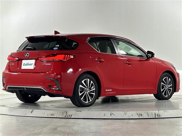 ���ŐV�i�r�i�t���Z�O�E�����Z�O�E�c�u�c�Đ��j�����ē��B�J���b�c�F���A�E�A���p�C���E�C�N���v�X�̃i�r���戵���Ă���o�b�N�J�����i�o�b�N���j�^�[�j��ȃ��j�^�[�i�t���b�v�_�E�����j�^�[�j�̎�t���\�ł��B