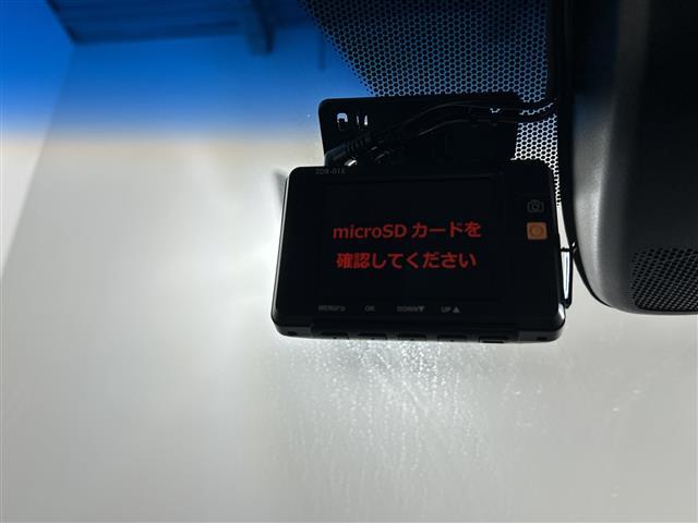 ヴェゼル Ｘ・ホンダセンシング　純正８インチナビ　バックカメラ　衝突被害軽減装置　レーダークルーズコントロール　レーンアシスト　標識認識機能　先行車発進告知機能　横滑り防止装置　オートライト　電子パーキング　ブレーキホールド　ＥＴＣ（11枚目）