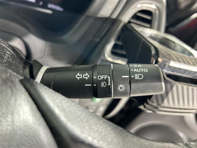 ヴェゼル Ｘ・ホンダセンシング　純正８インチナビ　バックカメラ　衝突被害軽減装置　レーダークルーズコントロール　レーンアシスト　標識認識機能　先行車発進告知機能　横滑り防止装置　オートライト　電子パーキング　ブレーキホールド　ＥＴＣ（19枚目）
