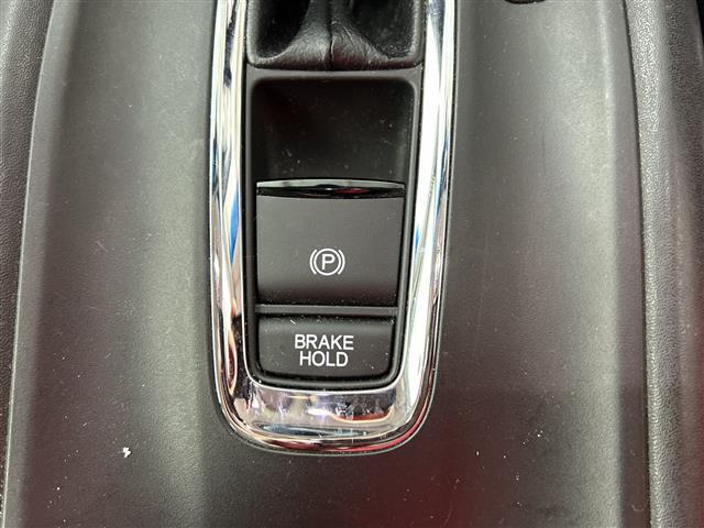 ヴェゼル Ｘ・ホンダセンシング　純正８インチナビ　バックカメラ　衝突被害軽減装置　レーダークルーズコントロール　レーンアシスト　標識認識機能　先行車発進告知機能　横滑り防止装置　オートライト　電子パーキング　ブレーキホールド　ＥＴＣ（22枚目）