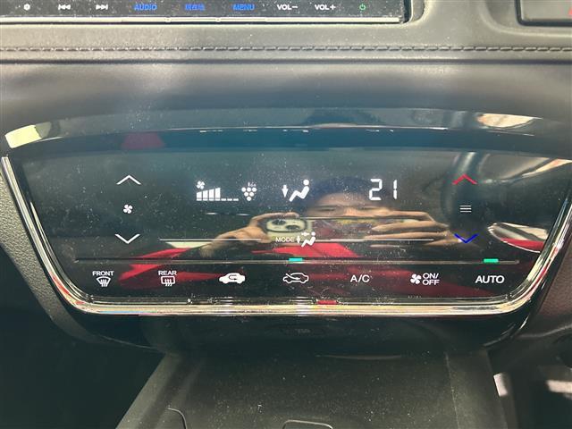 ヴェゼル Ｘ・ホンダセンシング　純正８インチナビ　バックカメラ　衝突被害軽減装置　レーダークルーズコントロール　レーンアシスト　標識認識機能　先行車発進告知機能　横滑り防止装置　オートライト　電子パーキング　ブレーキホールド　ＥＴＣ（24枚目）