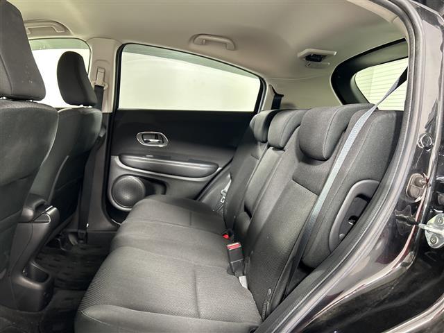 ヴェゼル Ｘ・ホンダセンシング　純正８インチナビ　バックカメラ　衝突被害軽減装置　レーダークルーズコントロール　レーンアシスト　標識認識機能　先行車発進告知機能　横滑り防止装置　オートライト　電子パーキング　ブレーキホールド　ＥＴＣ（27枚目）