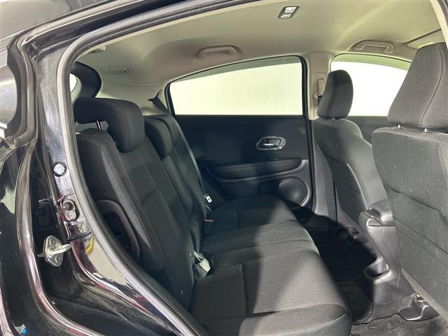 ヴェゼル Ｘ・ホンダセンシング　純正８インチナビ　バックカメラ　衝突被害軽減装置　レーダークルーズコントロール　レーンアシスト　標識認識機能　先行車発進告知機能　横滑り防止装置　オートライト　電子パーキング　ブレーキホールド　ＥＴＣ（28枚目）