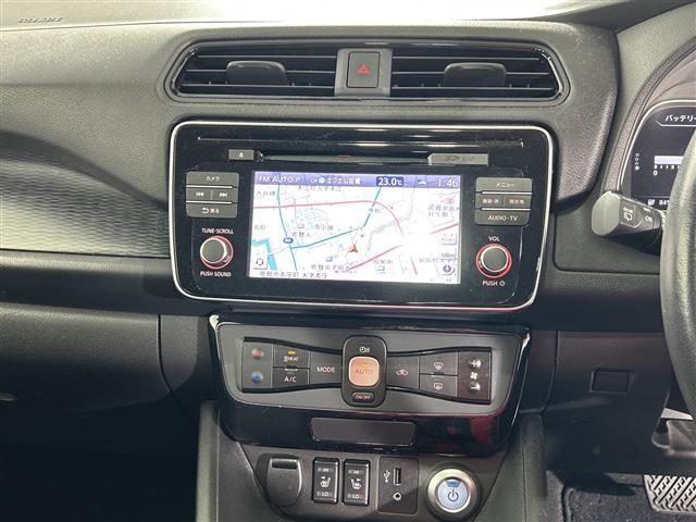 リーフ X 純正7インチナビ バックカメラ 衝突軽減装置 クルーズコントロール 車線逸脱警報 標識検知 オートライト オートハイビーム LEDヘッドライト LEDフォグライト ビルトインETC ステアリングヒータ(18枚目)