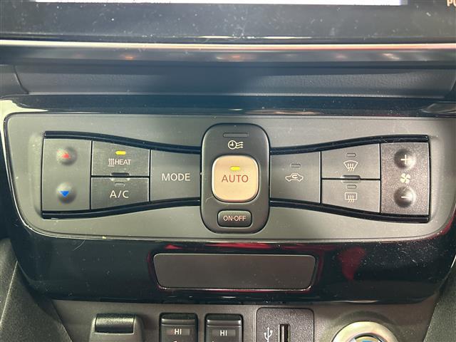 リーフ X 純正7インチナビ バックカメラ 衝突軽減装置 クルーズコントロール 車線逸脱警報 標識検知 オートライト オートハイビーム LEDヘッドライト LEDフォグライト ビルトインETC ステアリングヒータ(22枚目)