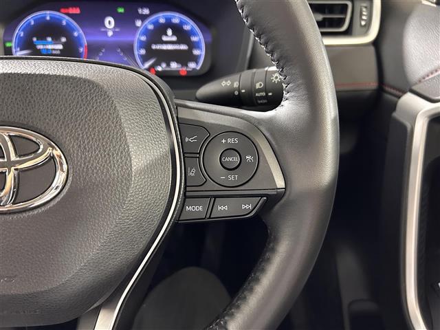 ＲＡＶ４ アドベンチャー　オフロードパッケージＩＩ　４ＷＤ　純正１０．５型ディスプレイオーディオ　全方位モニター　衝突軽減システム　コーナーセンサー　レーンアシスト　追従型クルーズコントロール　パワーシート　　オートマチックハイビーム　ビルトインＥＴＣ（8枚目）