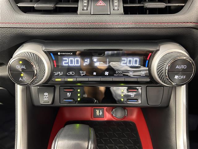 ＲＡＶ４ アドベンチャー　オフロードパッケージＩＩ　４ＷＤ　純正１０．５型ディスプレイオーディオ　全方位モニター　衝突軽減システム　コーナーセンサー　レーンアシスト　追従型クルーズコントロール　パワーシート　　オートマチックハイビーム　ビルトインＥＴＣ（13枚目）