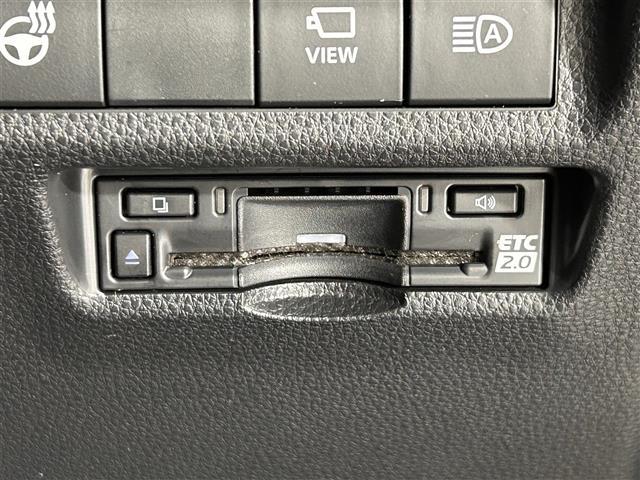 ＲＡＶ４ アドベンチャー　オフロードパッケージＩＩ　４ＷＤ　純正１０．５型ディスプレイオーディオ　全方位モニター　衝突軽減システム　コーナーセンサー　レーンアシスト　追従型クルーズコントロール　パワーシート　　オートマチックハイビーム　ビルトインＥＴＣ（16枚目）