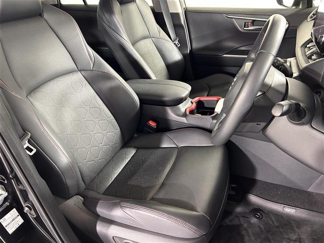 ＲＡＶ４ アドベンチャー　オフロードパッケージＩＩ　４ＷＤ　純正１０．５型ディスプレイオーディオ　全方位モニター　衝突軽減システム　コーナーセンサー　レーンアシスト　追従型クルーズコントロール　パワーシート　　オートマチックハイビーム　ビルトインＥＴＣ（19枚目）