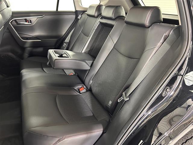 ＲＡＶ４ アドベンチャー　オフロードパッケージＩＩ　４ＷＤ　純正１０．５型ディスプレイオーディオ　全方位モニター　衝突軽減システム　コーナーセンサー　レーンアシスト　追従型クルーズコントロール　パワーシート　　オートマチックハイビーム　ビルトインＥＴＣ（25枚目）