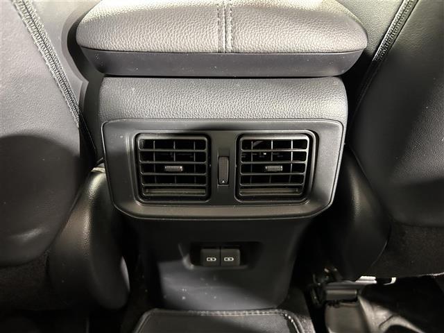 ＲＡＶ４ アドベンチャー　オフロードパッケージＩＩ　４ＷＤ　純正１０．５型ディスプレイオーディオ　全方位モニター　衝突軽減システム　コーナーセンサー　レーンアシスト　追従型クルーズコントロール　パワーシート　　オートマチックハイビーム　ビルトインＥＴＣ（26枚目）