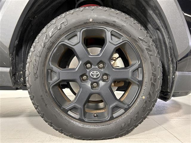 ＲＡＶ４ アドベンチャー　オフロードパッケージＩＩ　４ＷＤ　純正１０．５型ディスプレイオーディオ　全方位モニター　衝突軽減システム　コーナーセンサー　レーンアシスト　追従型クルーズコントロール　パワーシート　　オートマチックハイビーム　ビルトインＥＴＣ（41枚目）