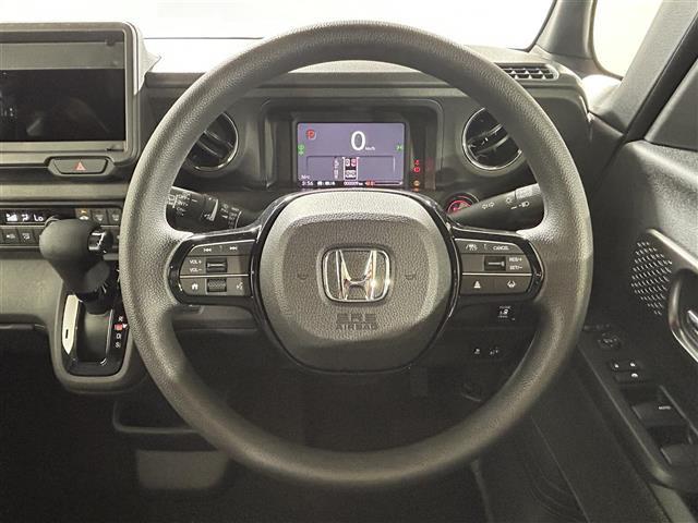 N-BOXカスタム ベースグレード 登録済み未使用車 衝突被害軽減装置 禁煙車 車線逸脱防止 パーキングソナー 片側パワースライドドア LEDヘッドライト 純正14インチアルミホイール シートヒーター チップアップシート スマートキー(13枚目)