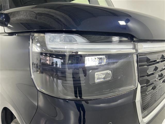 N-BOXカスタム ベースグレード 登録済み未使用車 衝突被害軽減装置 禁煙車 車線逸脱防止 パーキングソナー 片側パワースライドドア LEDヘッドライト 純正14インチアルミホイール シートヒーター チップアップシート スマートキー(40枚目)