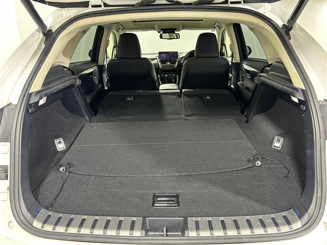 ＮＸ ＮＸ３００ｈ　Ｉパッケージ　純正１０．３インチナビ　衝突被害軽減装置　バックカメラ　ブラインドスポットモニター　レーダークルーズコントロール　レーンアシスト　ステアリングヒーター　サンルーフ　シートヒーター　パワーシート　ＥＴＣ（27枚目）