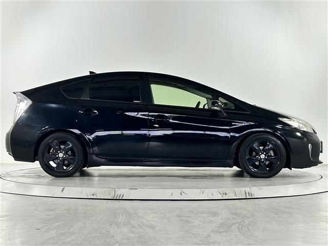 プリウス Ｓツーリングセレクション　純正８インチナビ　バックカメラ　オートライト　ＬＥＤヘッドライト　フォグライト　横滑り防止装置　カーテンエアバック　純正１７インチアルミホイール　ステアリングスイッチ　ヘッドライトウォッシャー　ＥＴＣ（35枚目）