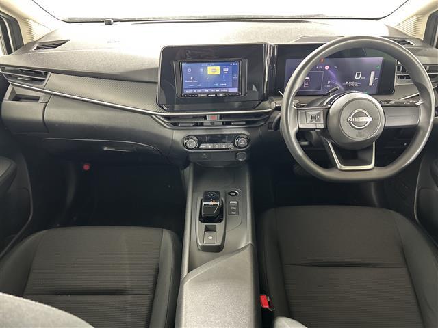 ノート Ｓ　社外７インチナビ　バックカメラ　衝突被害軽減装置　車線逸脱警報　ロードサインアシスト　コーナーセンサー　パーキングソナー　ふらつき警報　オートライト　オートハイビーム　電子パーキング　ビルトインＥＴＣ（2枚目）