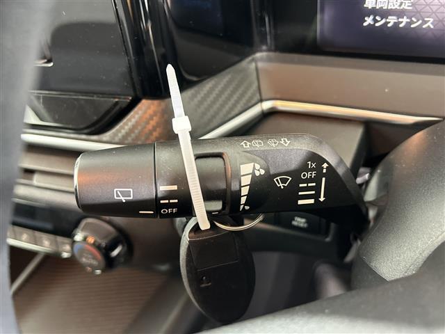 ノート Ｓ　社外７インチナビ　バックカメラ　衝突被害軽減装置　車線逸脱警報　ロードサインアシスト　コーナーセンサー　パーキングソナー　ふらつき警報　オートライト　オートハイビーム　電子パーキング　ビルトインＥＴＣ（15枚目）