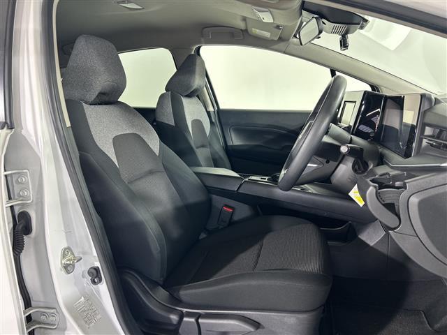 ノート Ｓ　社外７インチナビ　バックカメラ　衝突被害軽減装置　車線逸脱警報　ロードサインアシスト　コーナーセンサー　パーキングソナー　ふらつき警報　オートライト　オートハイビーム　電子パーキング　ビルトインＥＴＣ（26枚目）