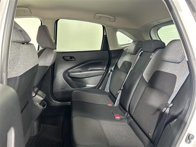 ノート Ｓ　社外７インチナビ　バックカメラ　衝突被害軽減装置　車線逸脱警報　ロードサインアシスト　コーナーセンサー　パーキングソナー　ふらつき警報　オートライト　オートハイビーム　電子パーキング　ビルトインＥＴＣ（30枚目）